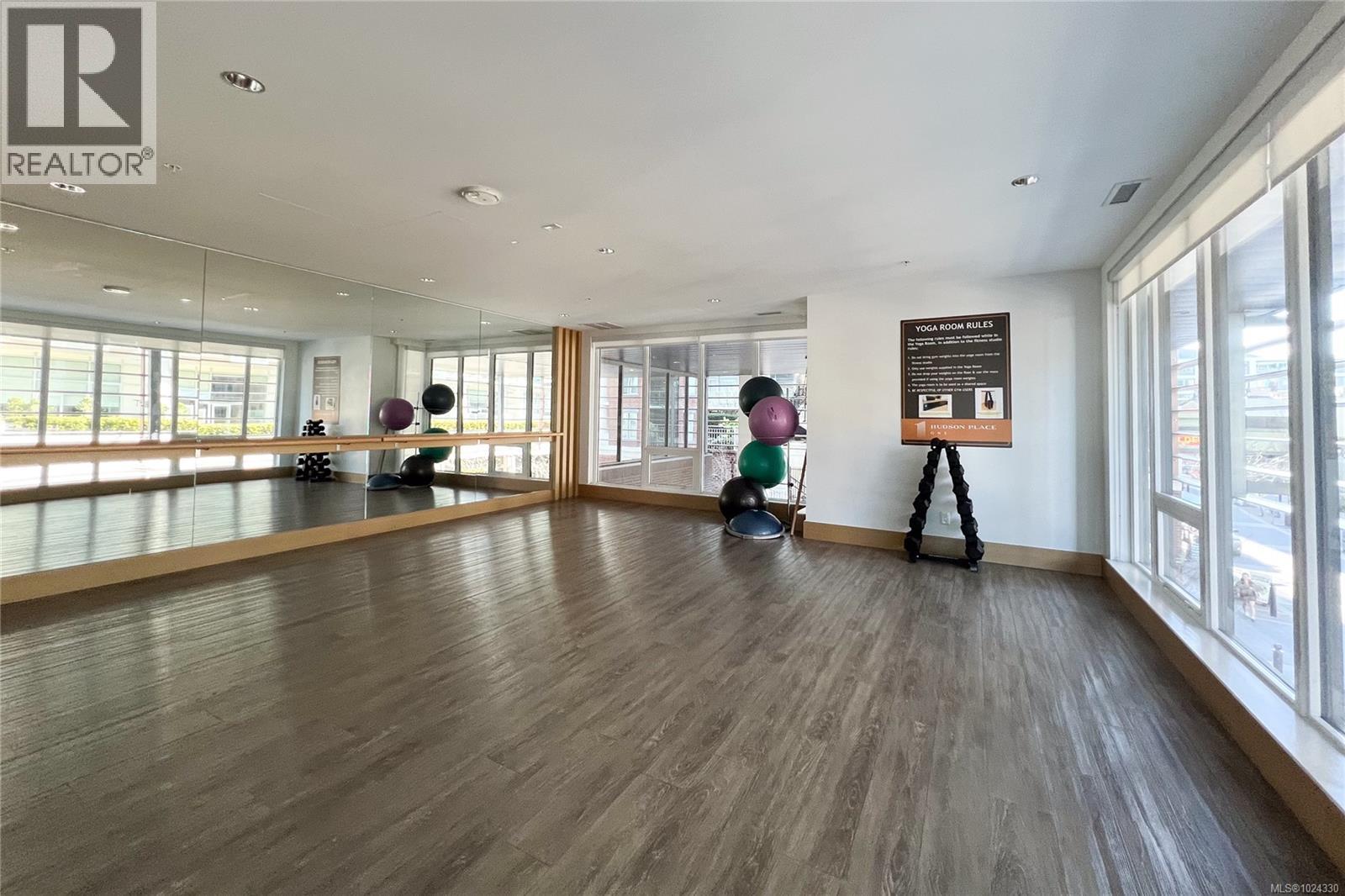 1108 777 Herald St, Victoria