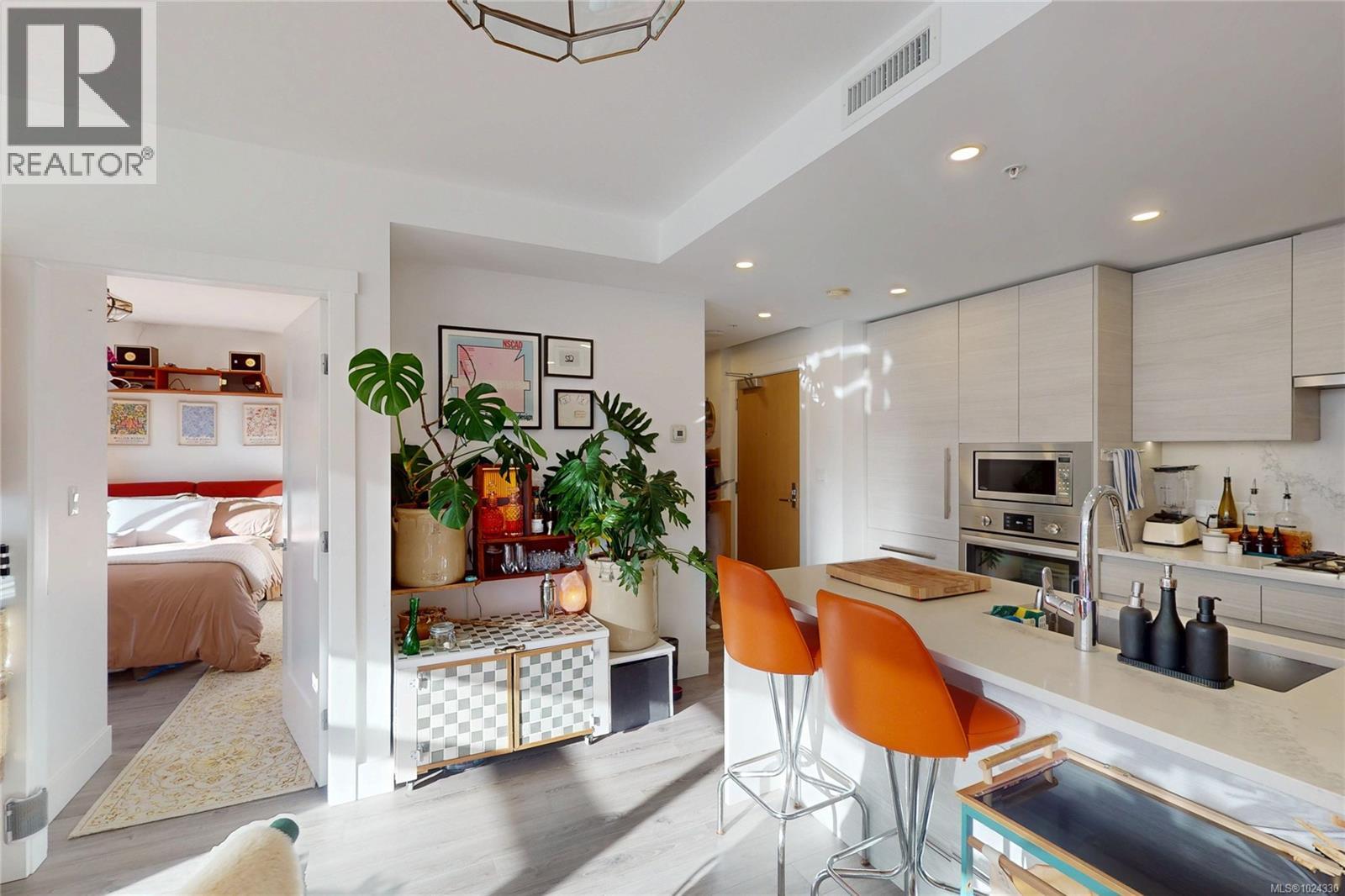 1108 777 Herald St, Victoria