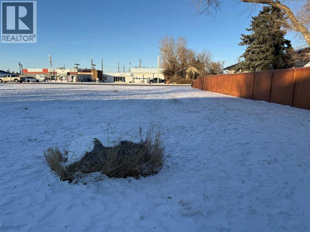 
          109 7 Avenue East
            <br/>
            <span>Bow Island</span>
            , 
            <span>AB</span>
             <span>T0K0G0</span>
         - Photo 7