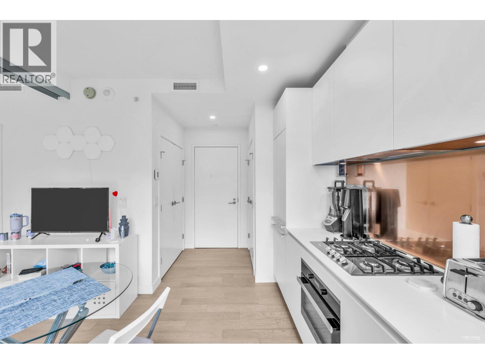 303 1480 HOWE STREET, Vancouver