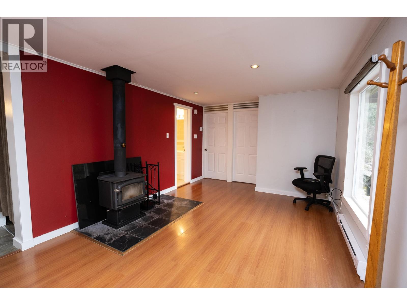 5863 SANDY HOOK ROAD, Sechelt