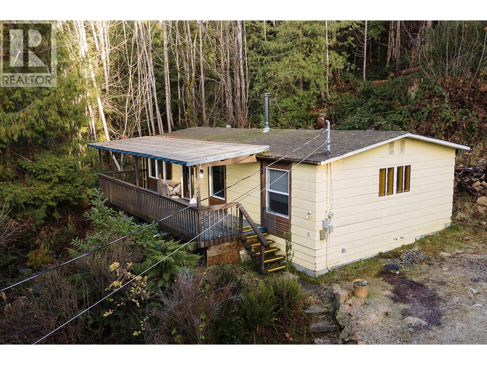 5863 SANDY HOOK ROAD, Sechelt