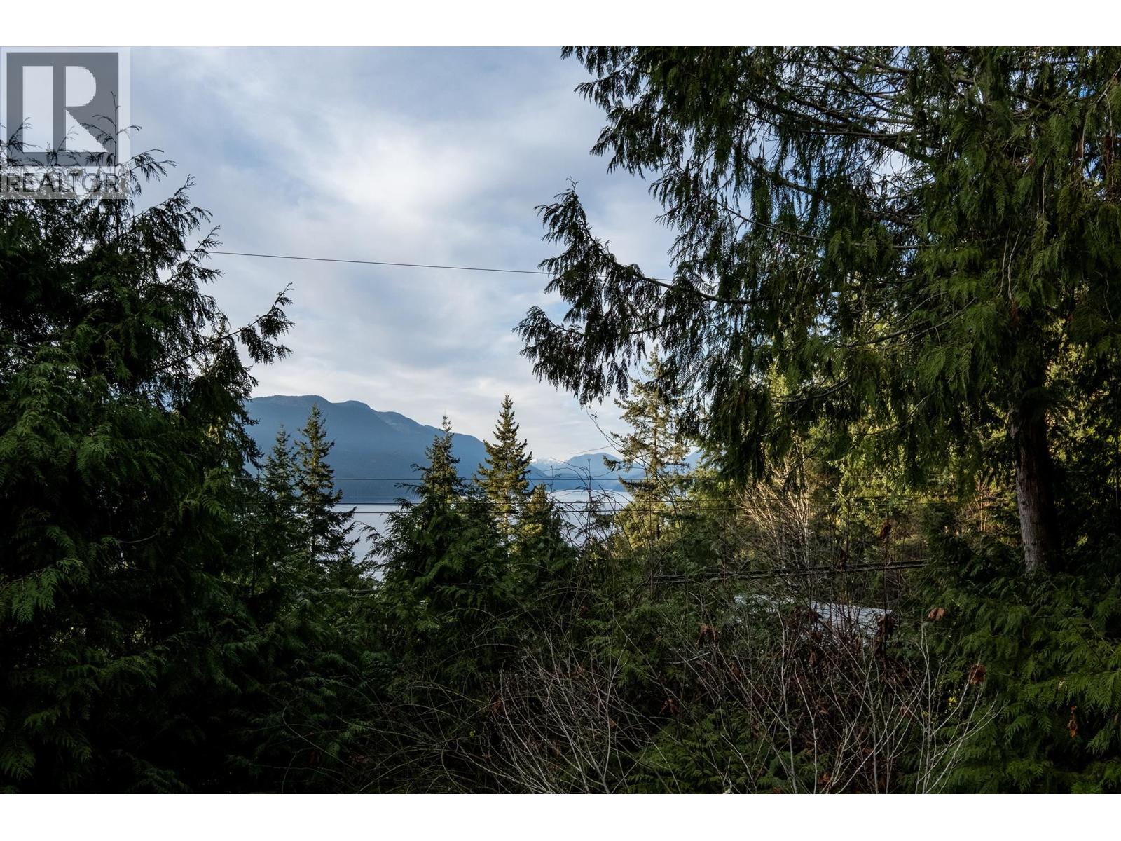 5863 SANDY HOOK ROAD, Sechelt