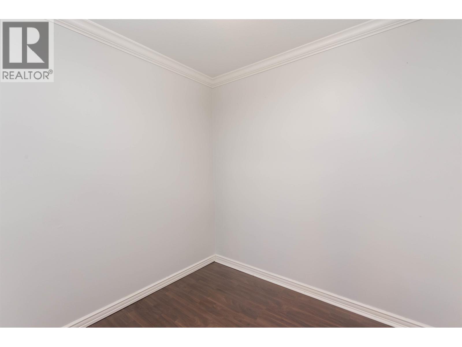 219 332 LONSDALE AVENUE, North Vancouver