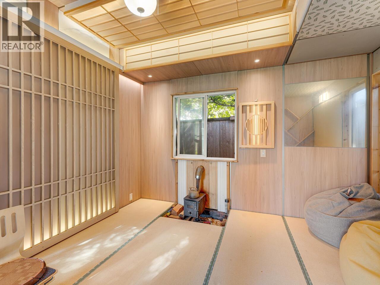 11320 NO.1 Road, Richmond