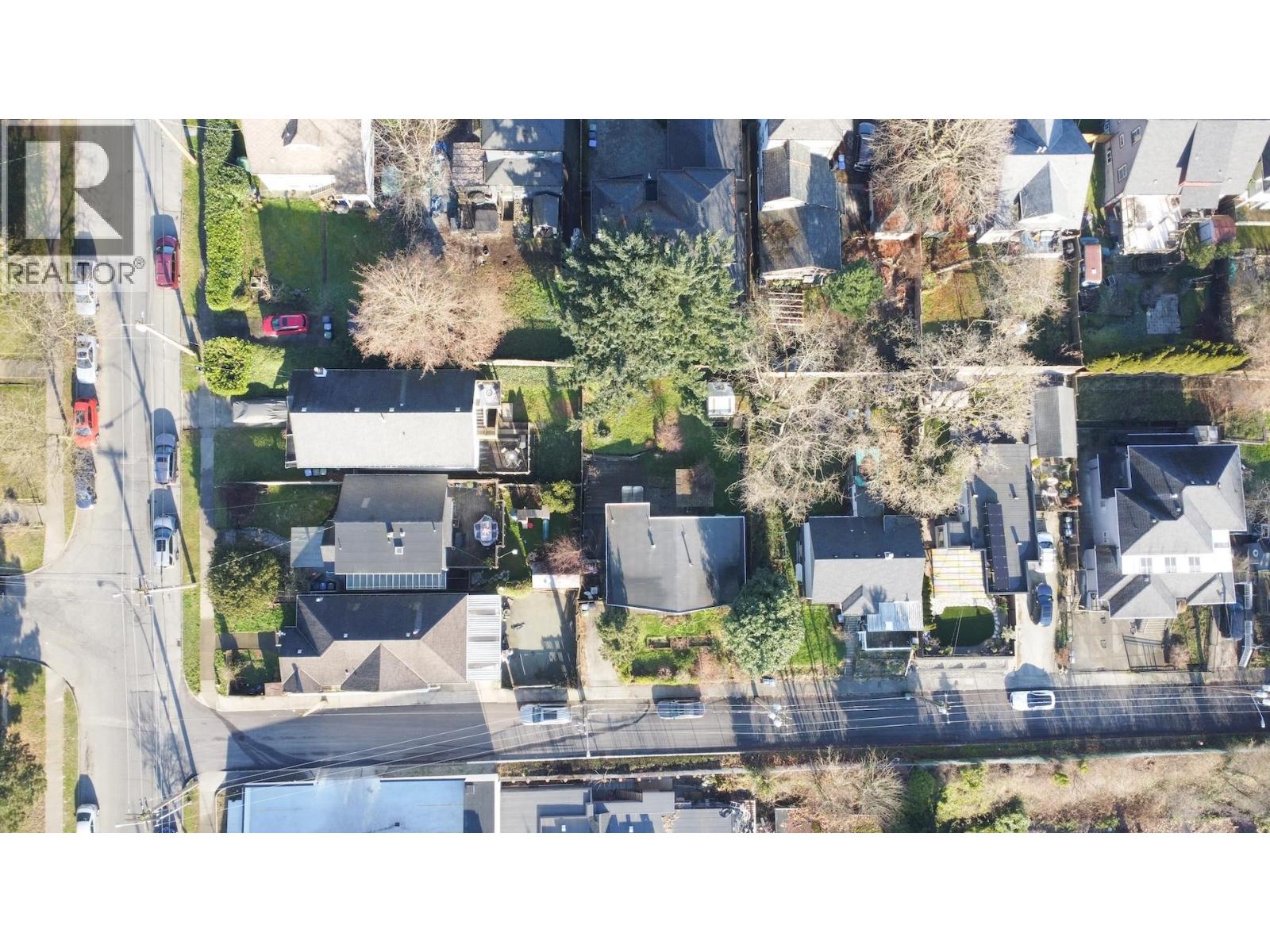 333 LOUELLEN STREET, New Westminster