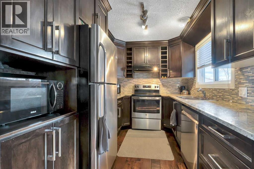 Single Family House Bungalow for Sale in  Castlepark Way NE Castleridge Calgary 