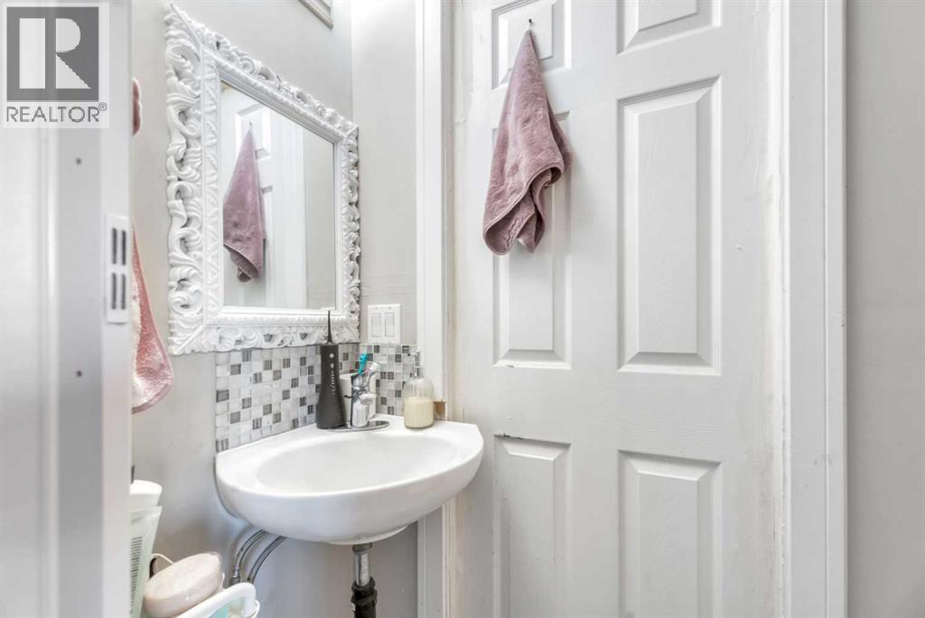 Single Family House Bungalow for Sale in  Castlepark Way NE Castleridge Calgary 