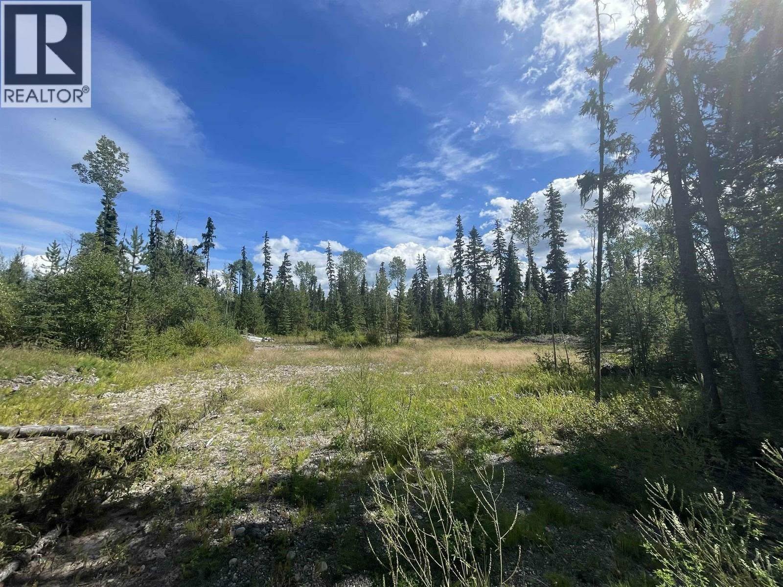 Kitchen of 10000 W HARTMAN ROAD · Prince George, BC