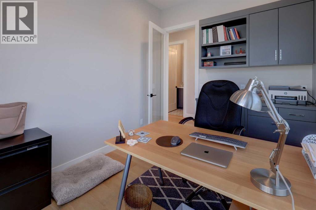 Single Family House for Sale in   Street SW Altadore Calgary 