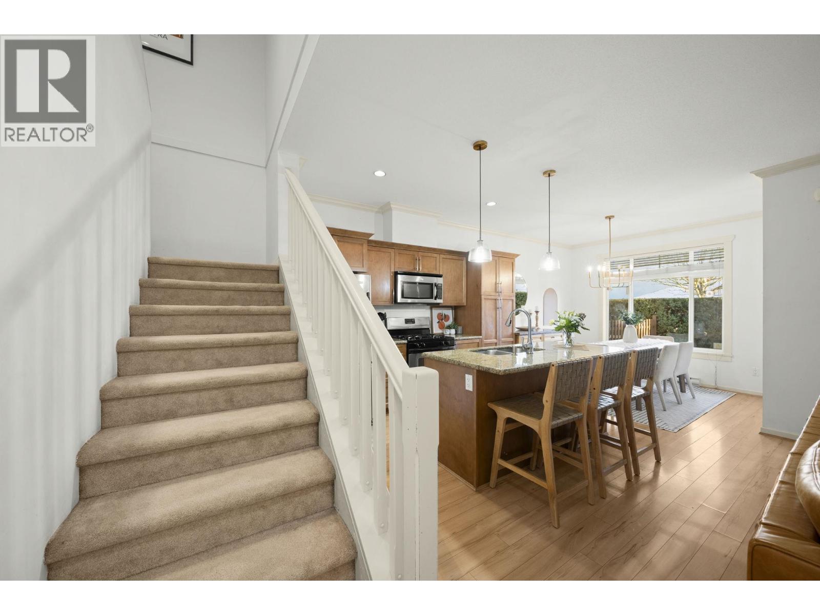 #6-4887 CENTRAL Avenue, Delta