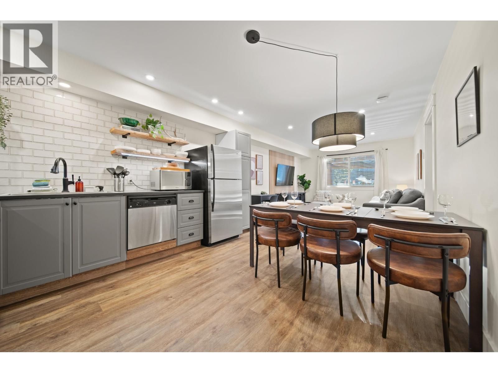 101 2021 KAREN CRESCENT, Whistler