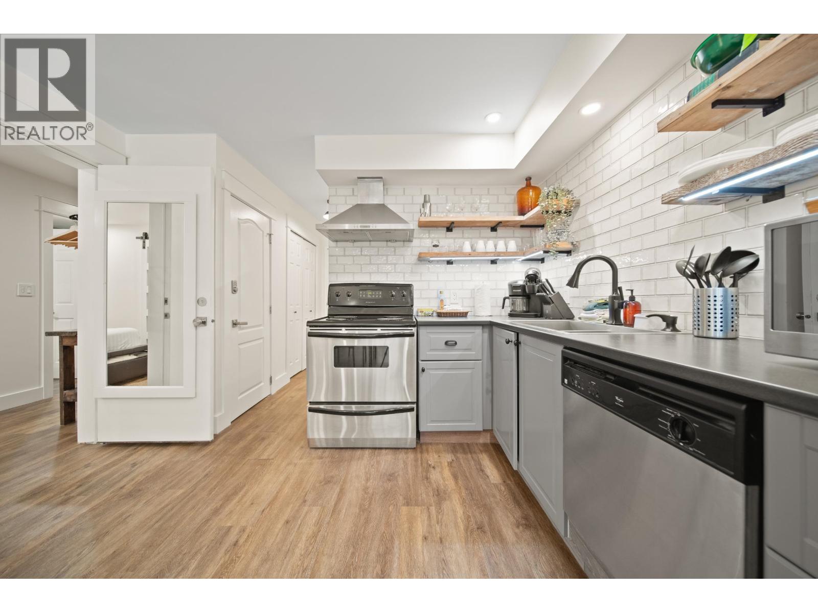 101 2021 KAREN CRESCENT, Whistler