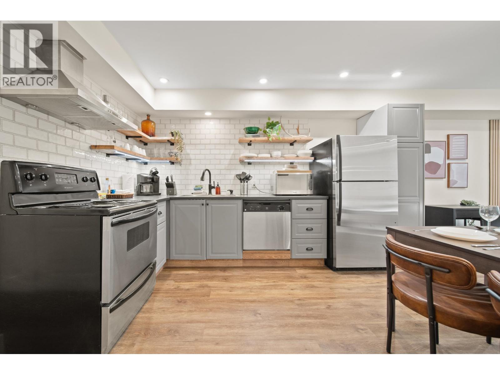 101 2021 KAREN CRESCENT, Whistler