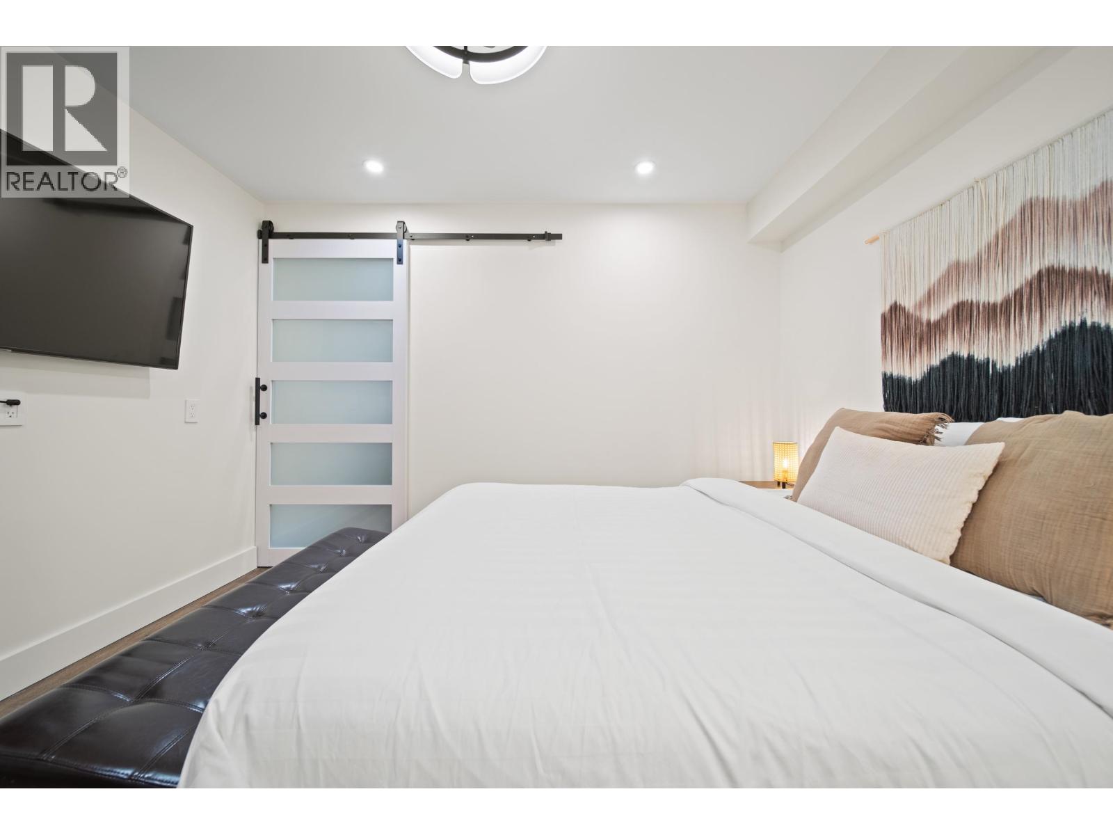 101 2021 KAREN CRESCENT, Whistler