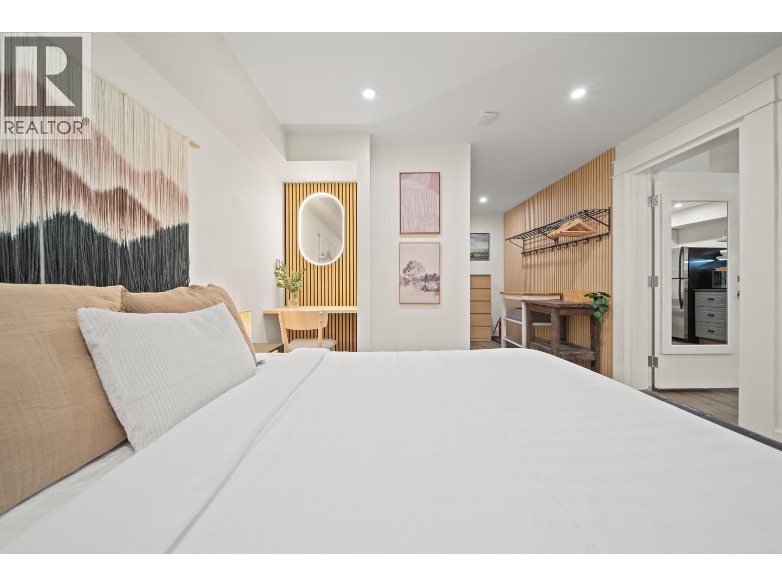 101 2021 KAREN CRESCENT, Whistler