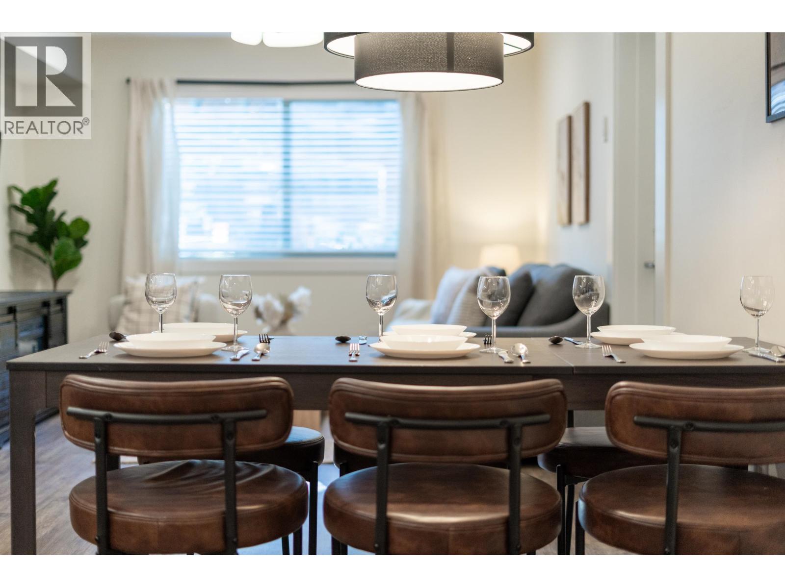 101 2021 KAREN CRESCENT, Whistler