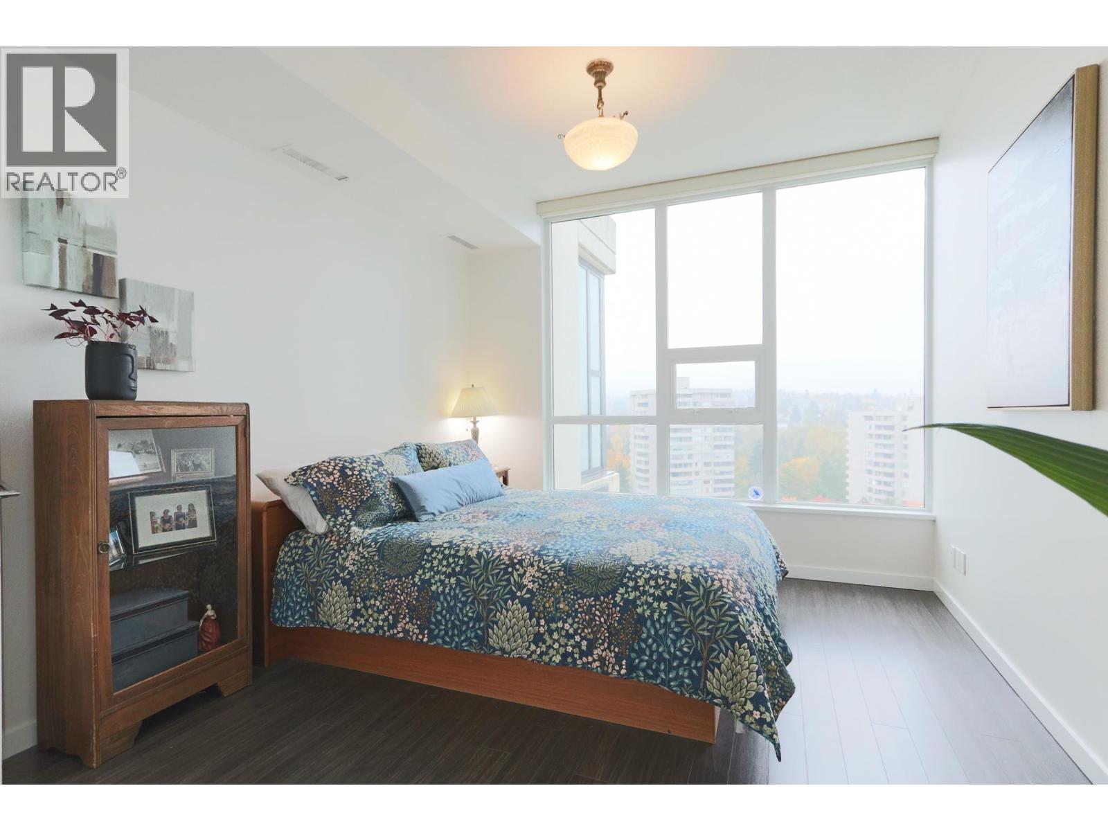 2202 2200 DOUGLAS ROAD, Burnaby