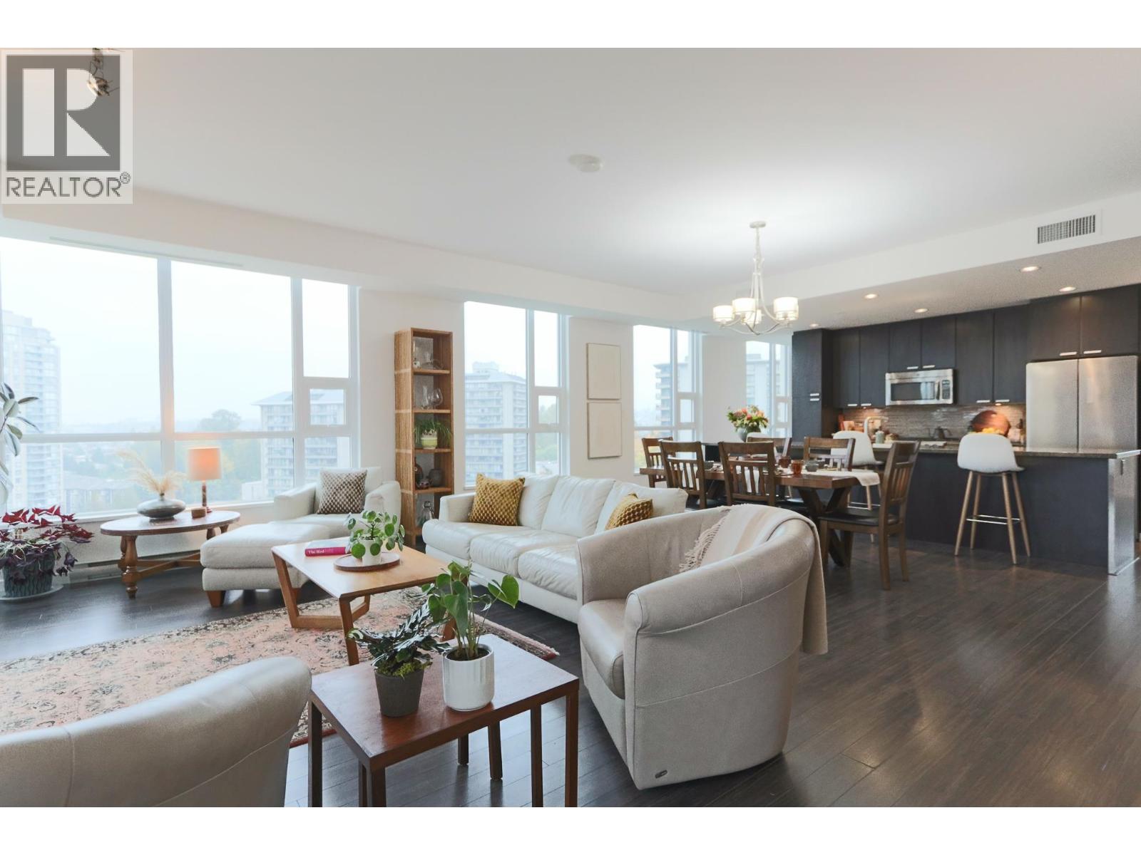 2202 2200 DOUGLAS ROAD, Burnaby