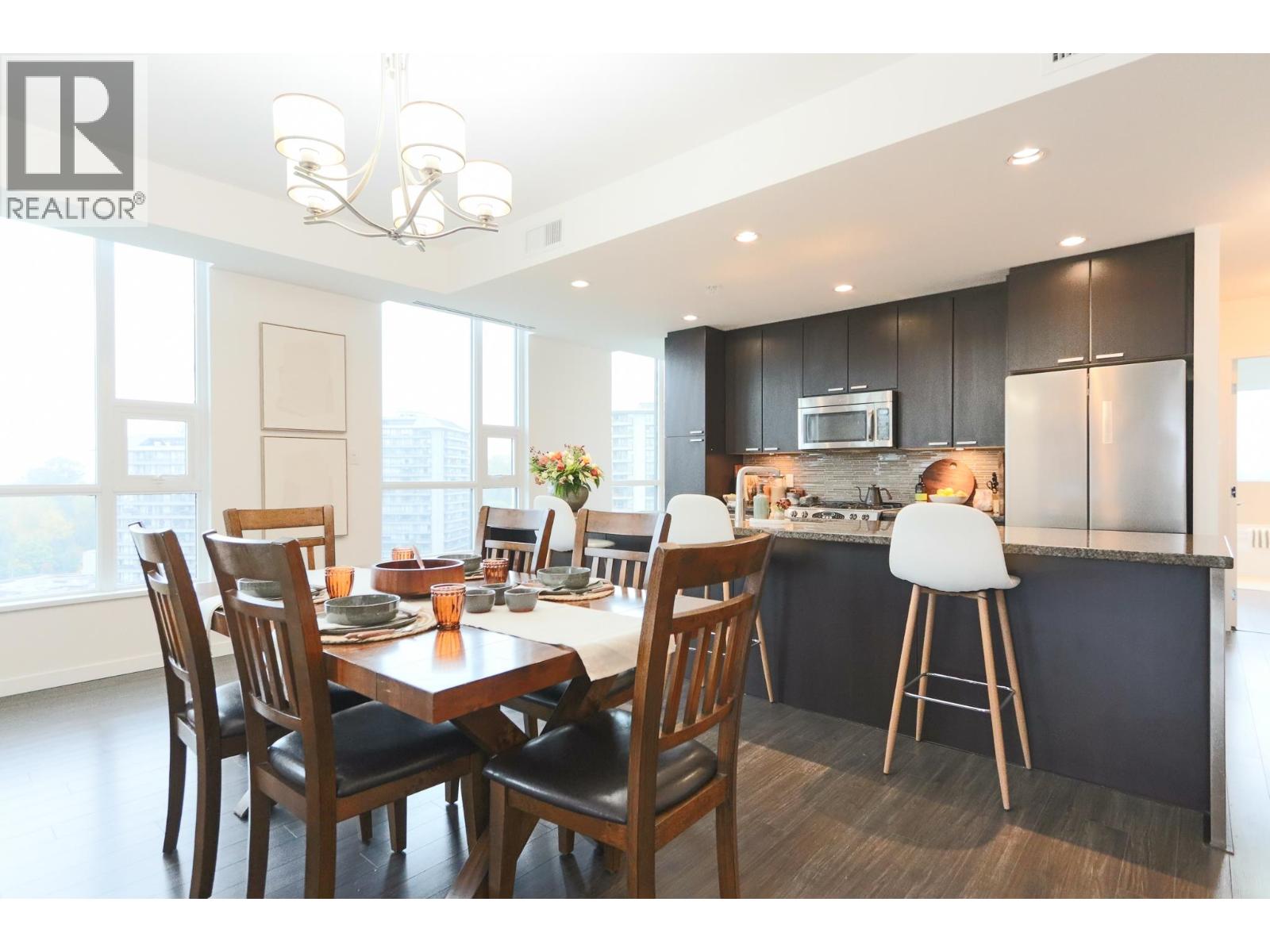 2202 2200 DOUGLAS ROAD, Burnaby