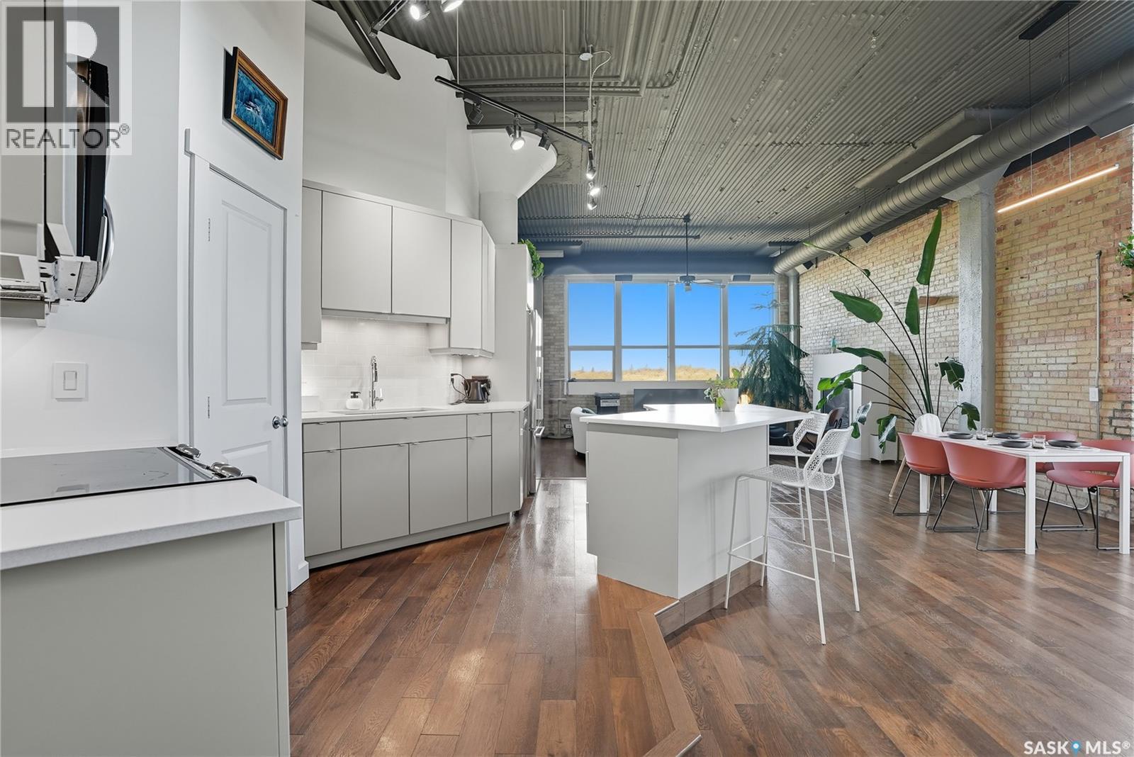 503 211 D AVENUE N - Photo 5 of 45, Saskatoon, Saskatchewan