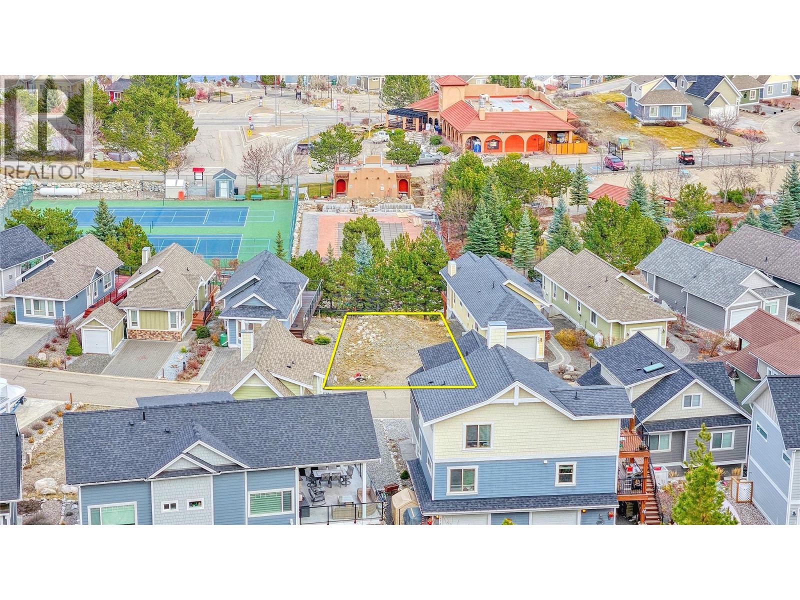 343 6843 Madrid Way, Kelowna