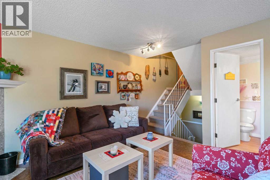 Single Family House for Sale in   Shawnessy Drive SW Shawnessy Calgary 