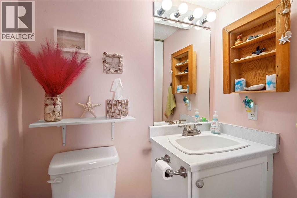 Single Family House for Sale in   Shawnessy Drive SW Shawnessy Calgary 