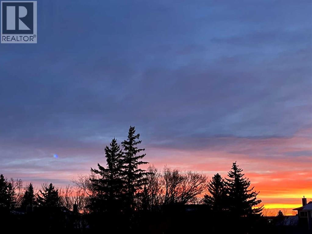 Single Family House for Sale in   Shawnessy Drive SW Shawnessy Calgary 