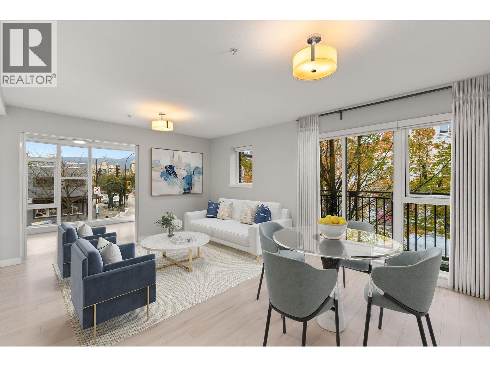 207 111 E 3RD STREET, North Vancouver