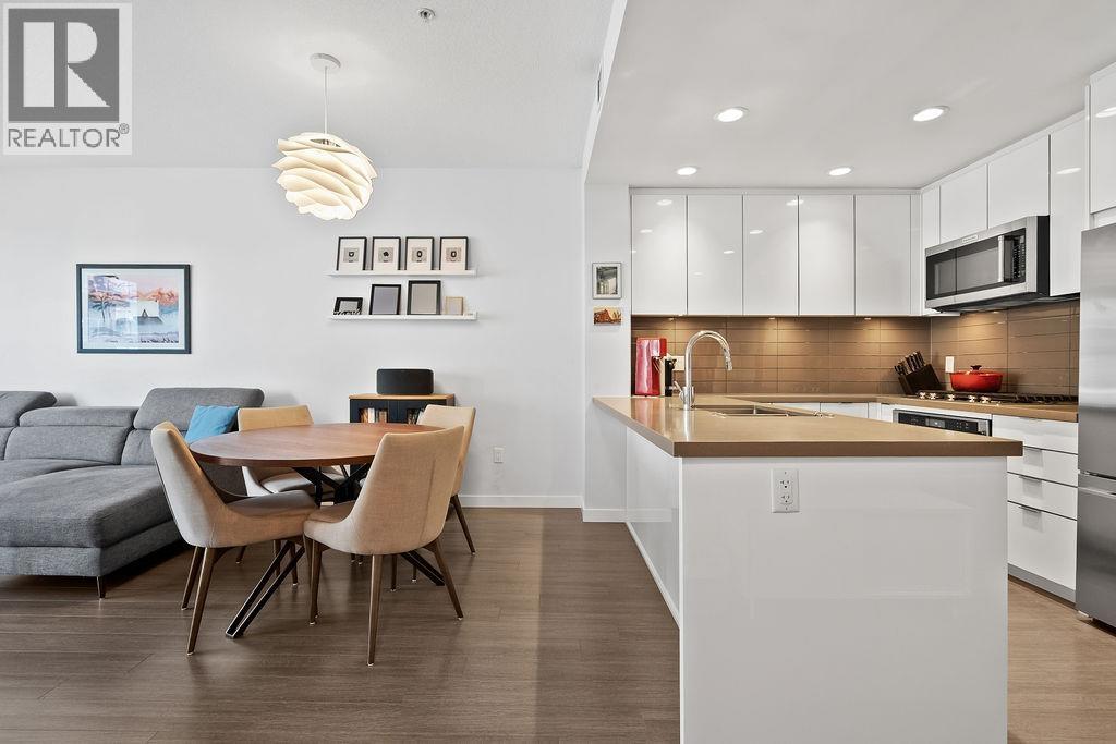 328 255 W 1ST STREET, North Vancouver