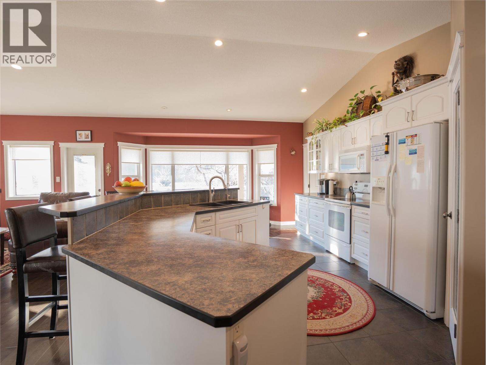 434 Eastside Road, Okanagan Falls