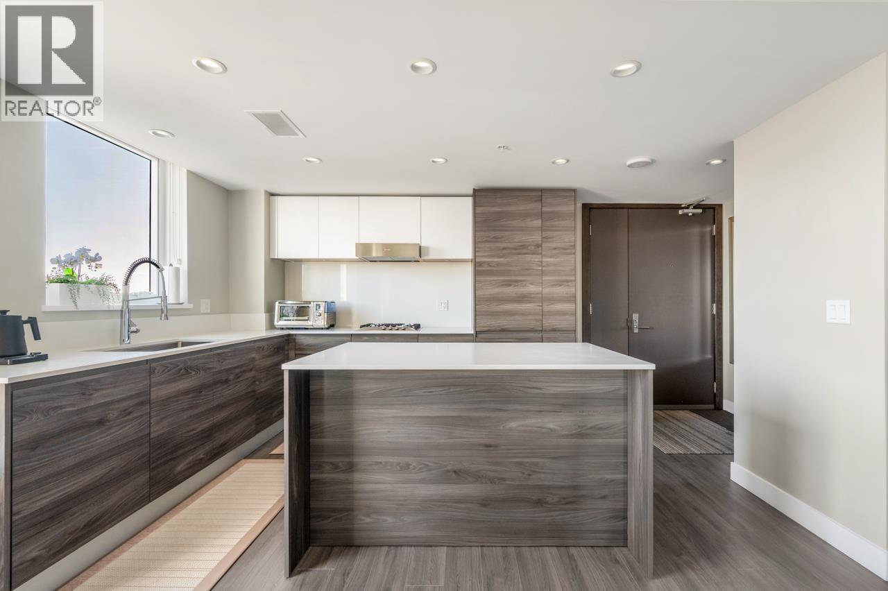 #1601-6533 BUSWELL Street, Richmond