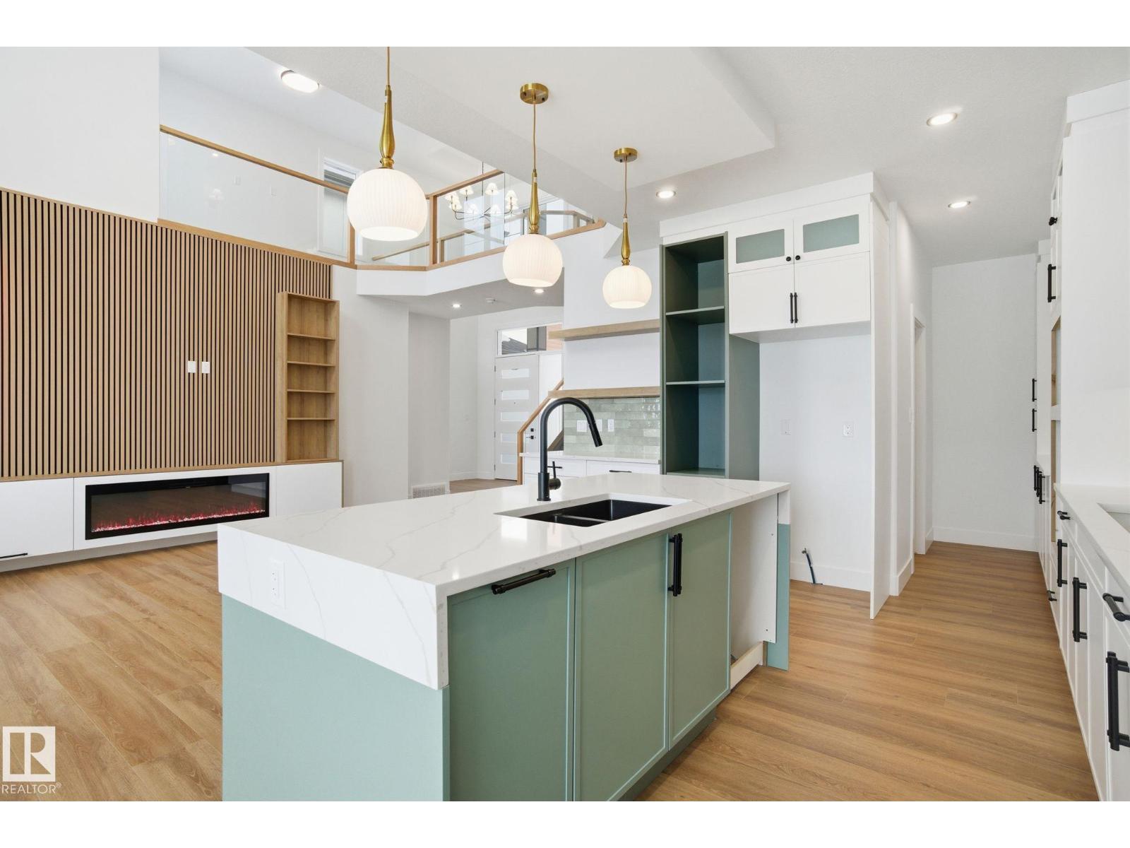 142 EDGEWATER CI, Leduc