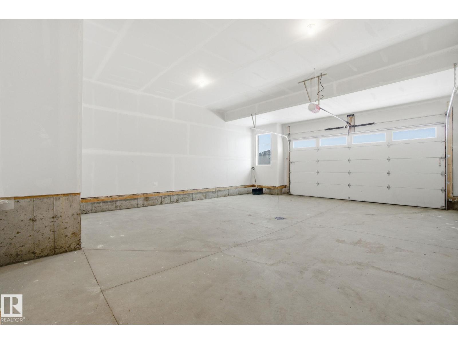 142 EDGEWATER CI, Leduc