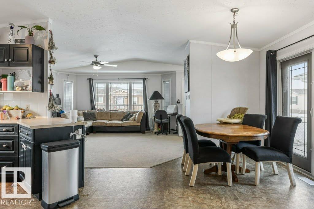 1011 Aspen DR E, Leduc