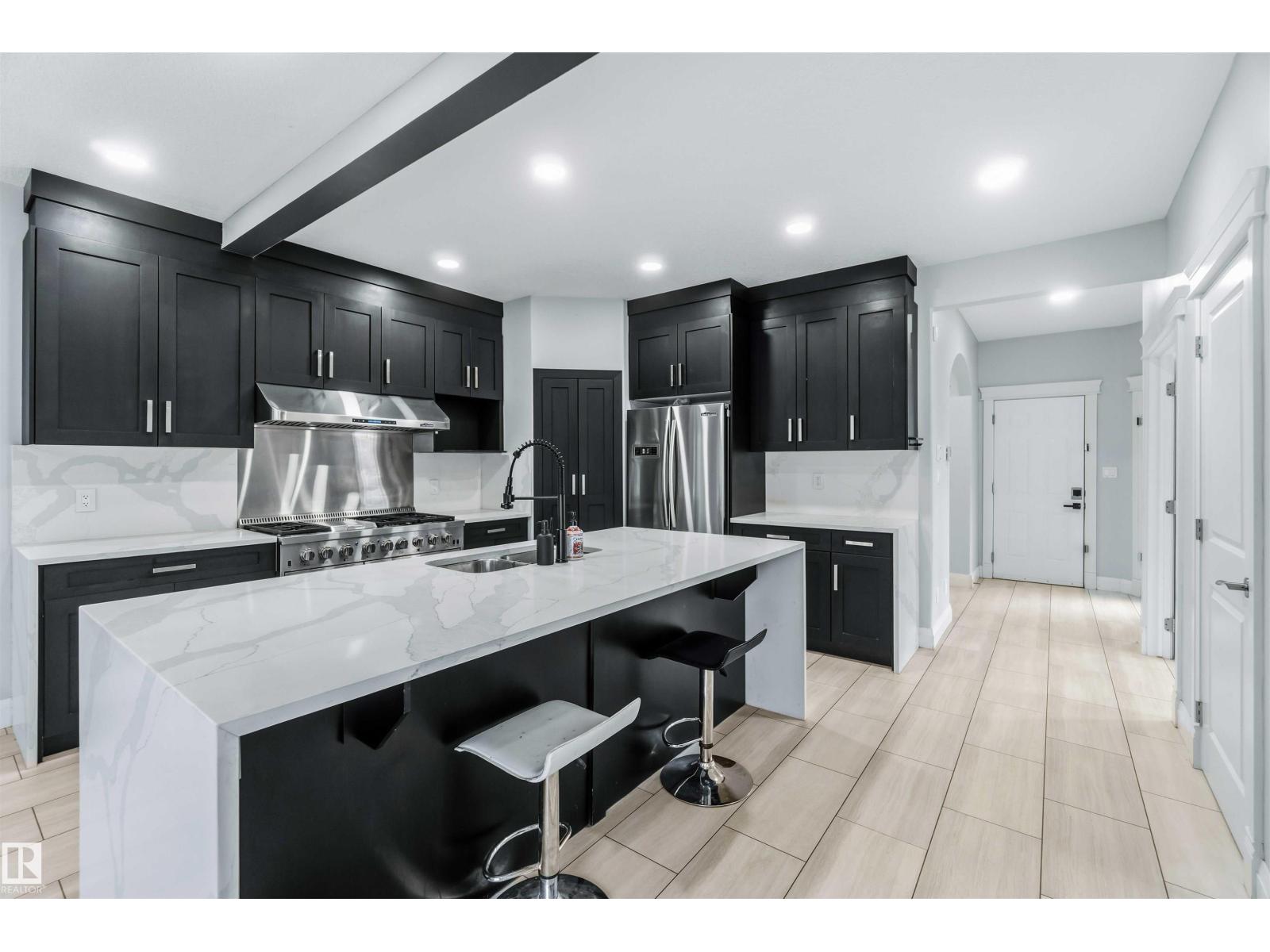 
          16232 137 Street NW
            <br/>
            <span>Edmonton</span>
            , 
            <span>AB</span>
             <span>T6V0J7</span>
         - Photo 13