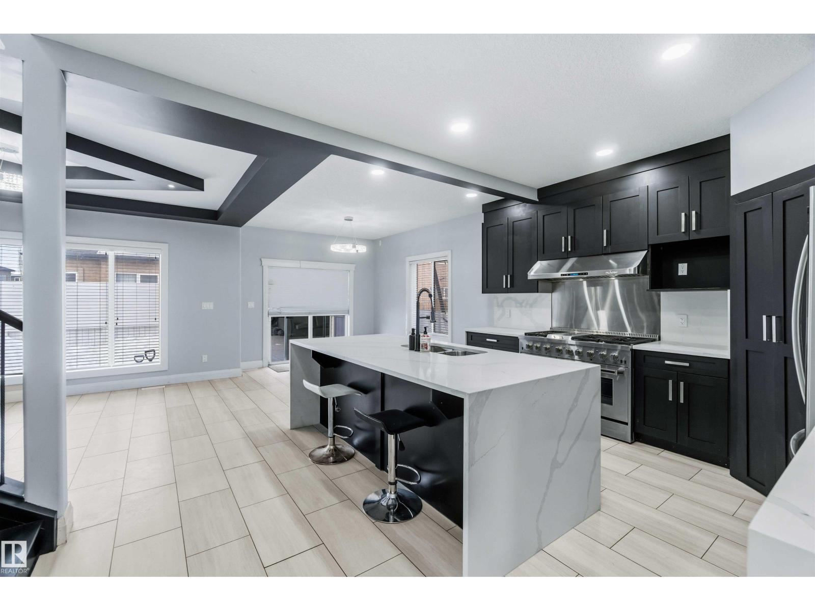 
          16232 137 Street NW
            <br/>
            <span>Edmonton</span>
            , 
            <span>AB</span>
             <span>T6V0J7</span>
         - Photo 7