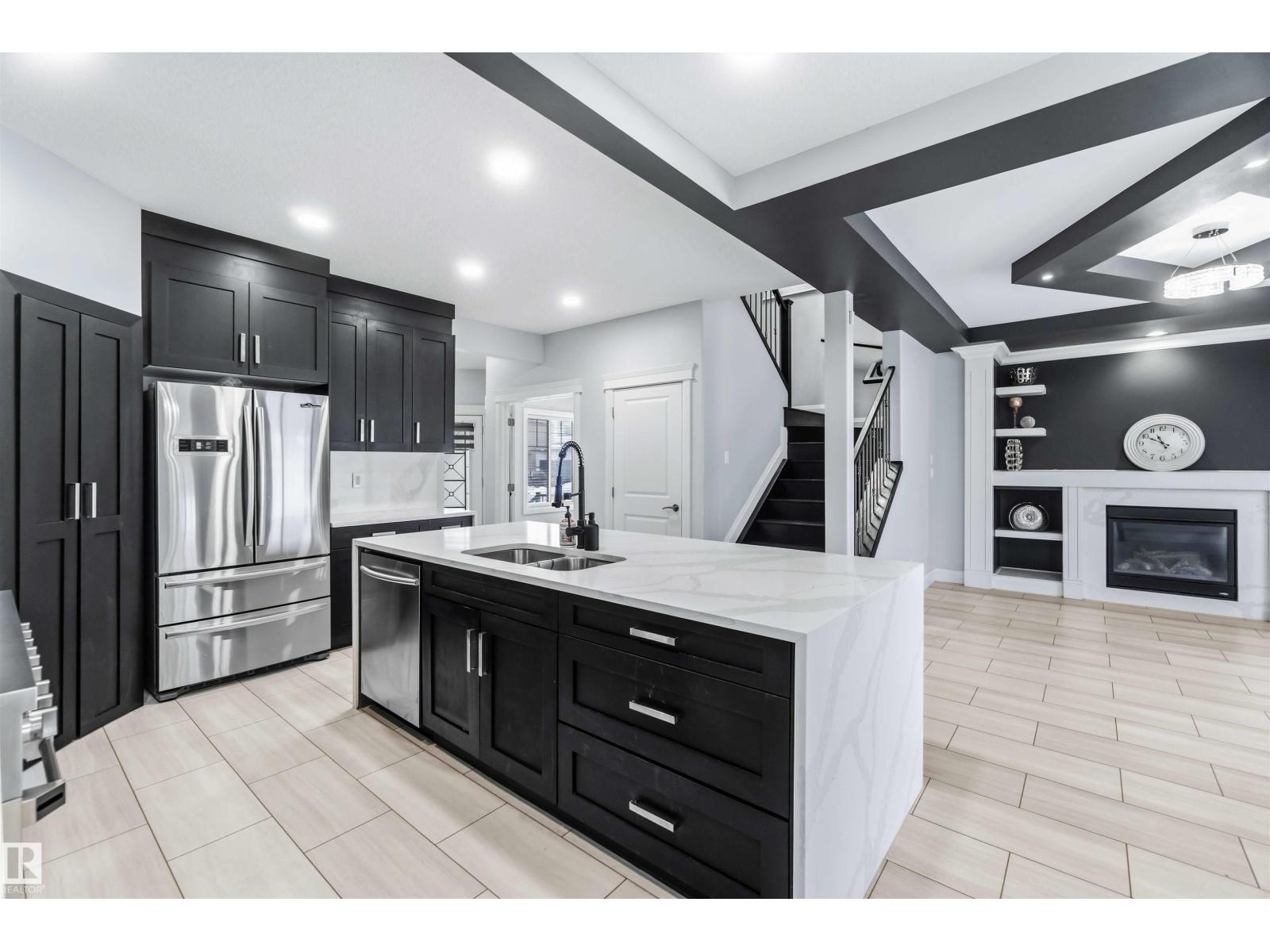 
          16232 137 Street NW
            <br/>
            <span>Edmonton</span>
            , 
            <span>AB</span>
             <span>T6V0J7</span>
         - Photo 43