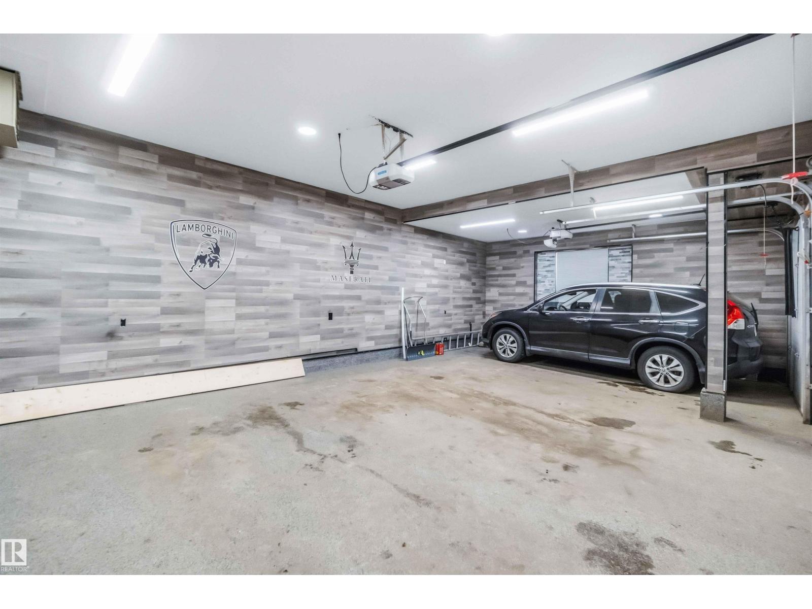 
          16232 137 Street NW
            <br/>
            <span>Edmonton</span>
            , 
            <span>AB</span>
             <span>T6V0J7</span>
         - Photo 45