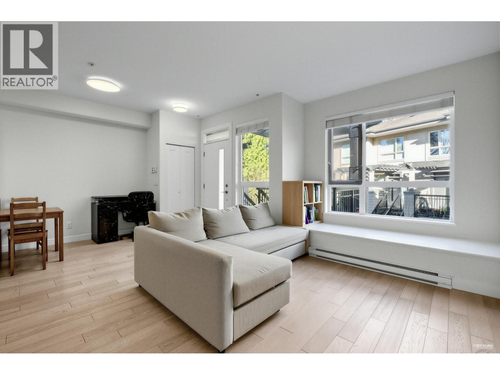 11 3231 NOEL DRIVE, Burnaby