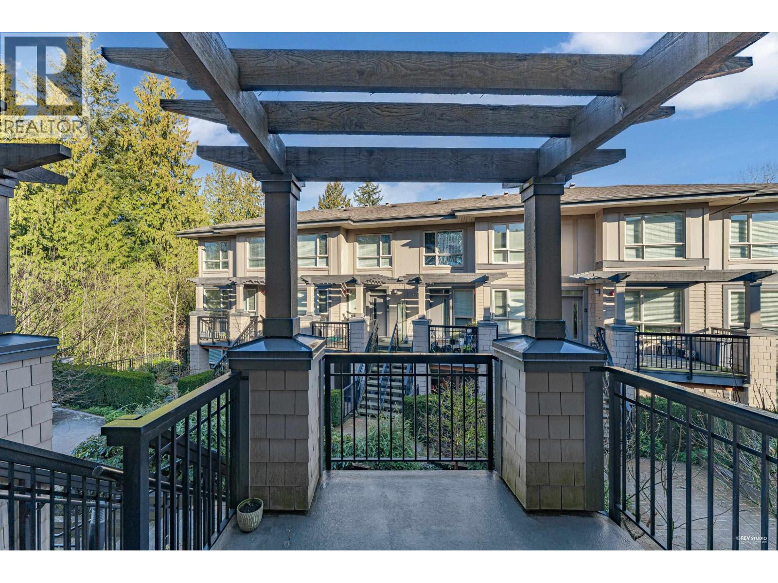 11 3231 NOEL DRIVE, Burnaby