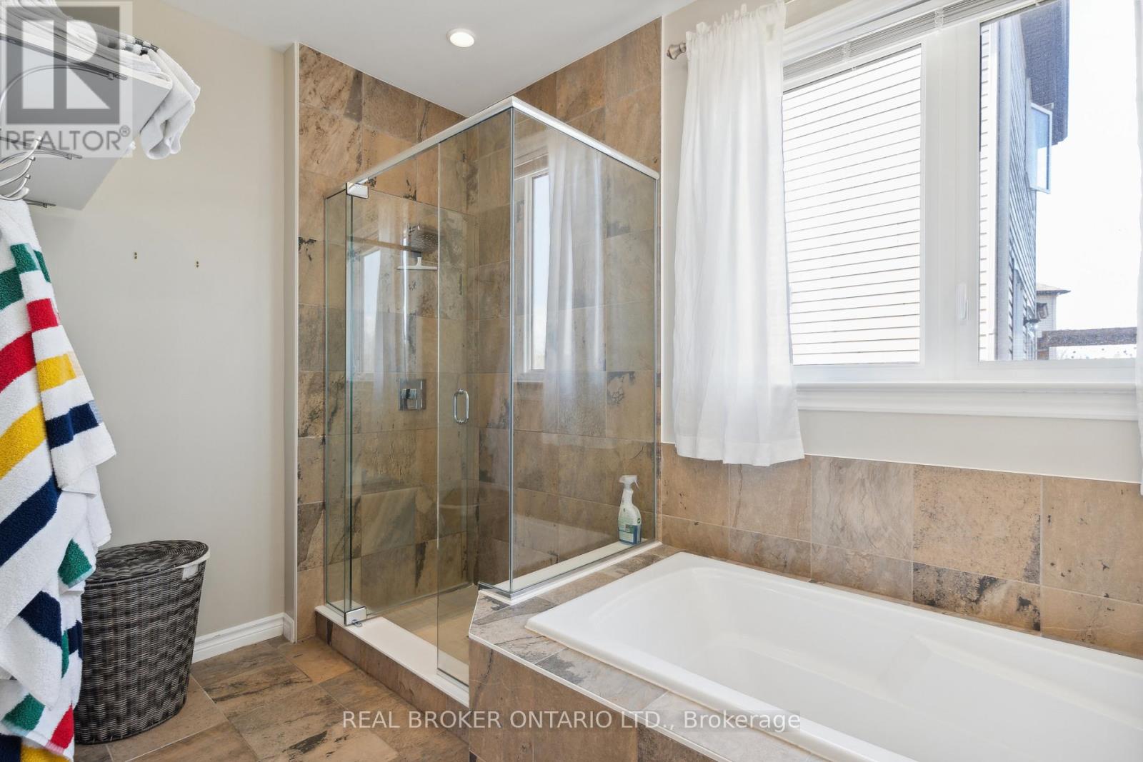 51 WATERSIDE DRIVE — photo 28