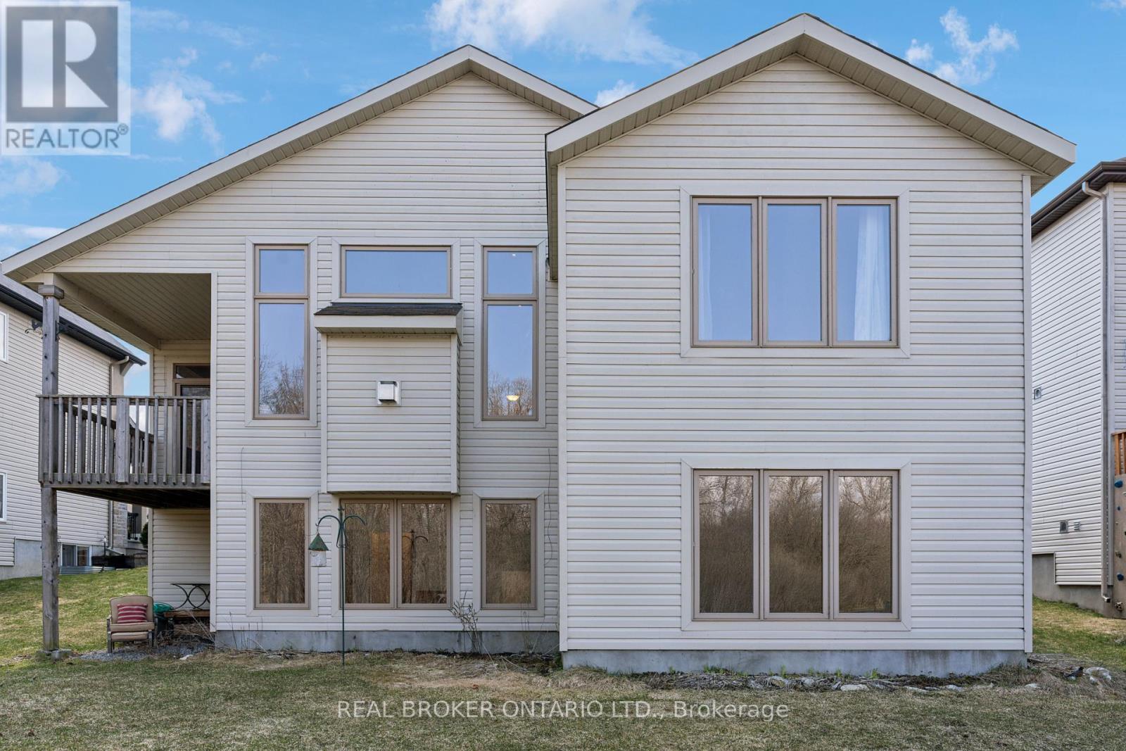 51 WATERSIDE DRIVE — photo 37