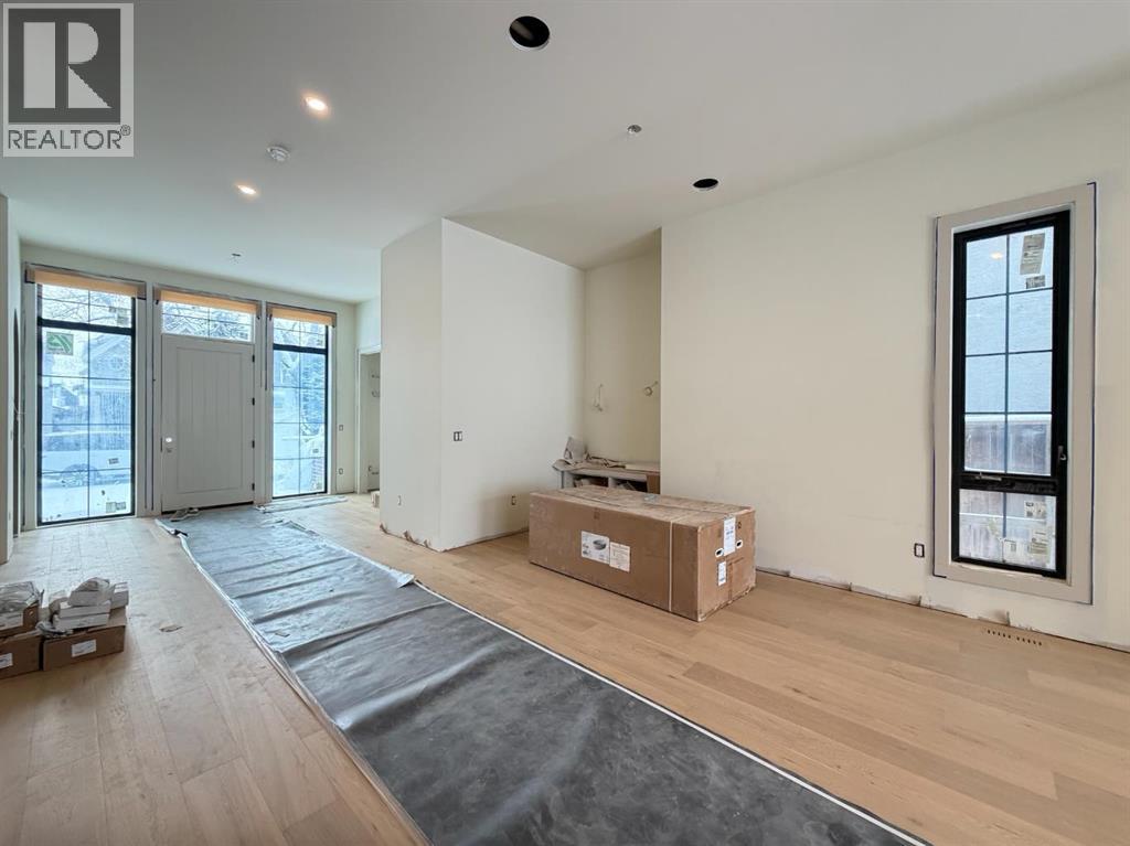 Single Family House for Sale in   Avenue SW Altadore Calgary 