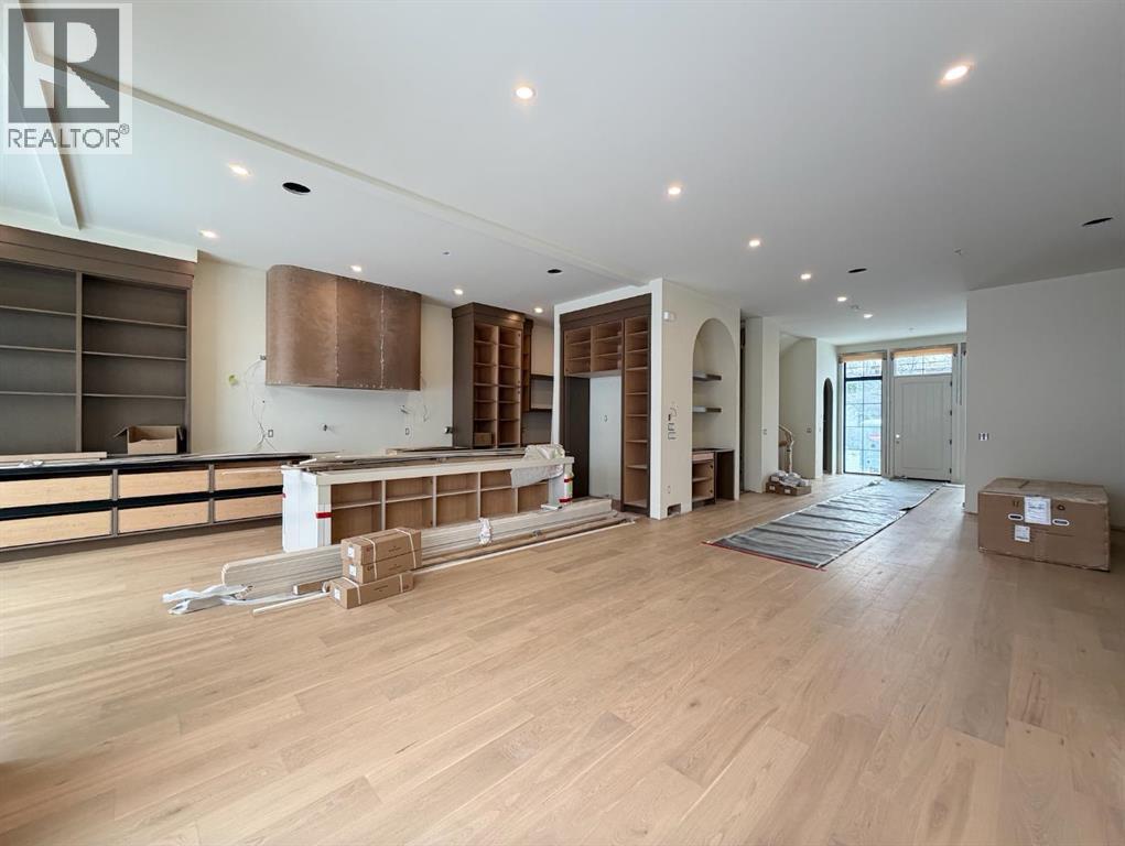 Single Family House for Sale in   Avenue SW Altadore Calgary 