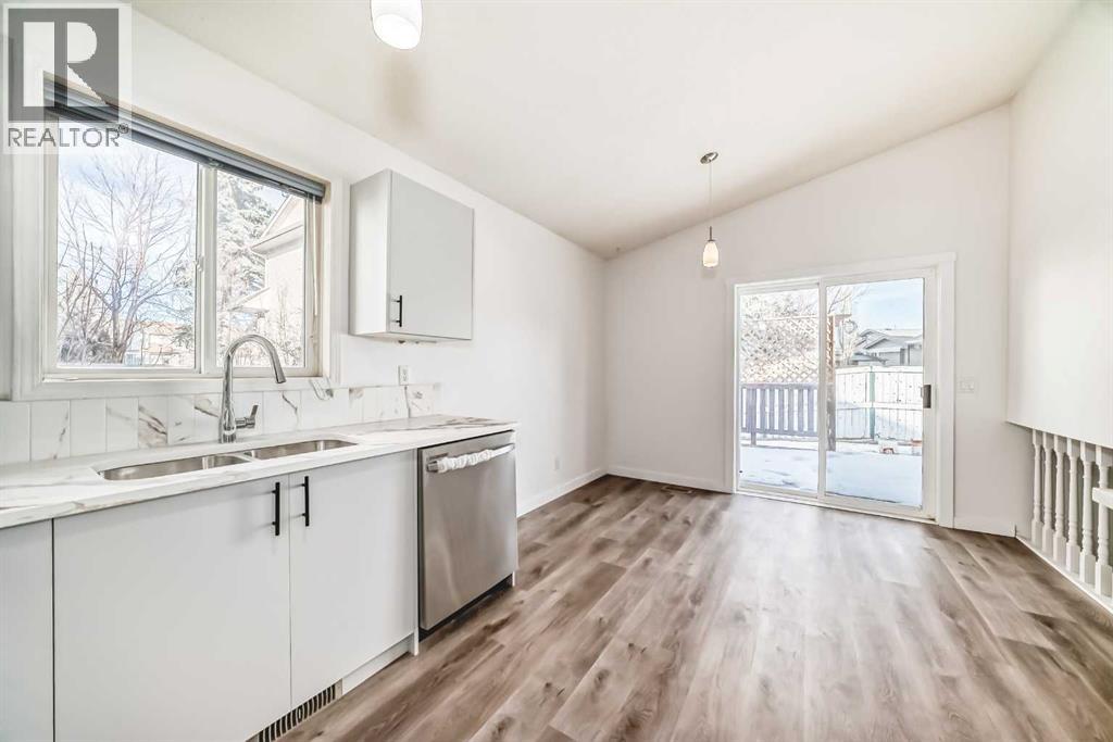 Single Family House 4 Level for Sale in  Shawbrooke Road SW Shawnessy Calgary 