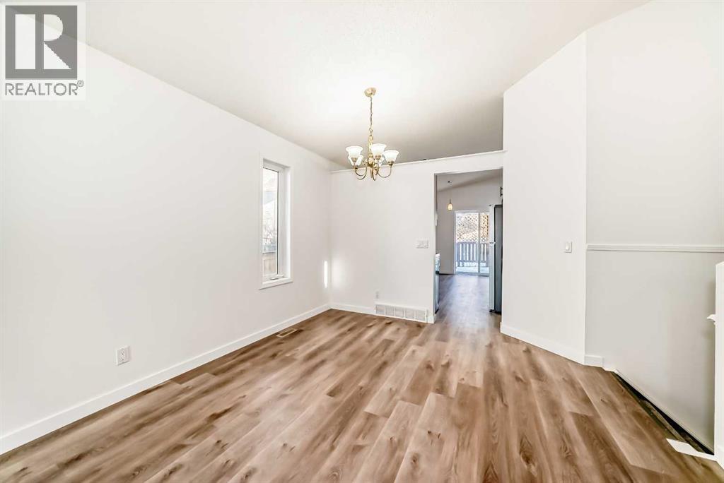 Single Family House 4 Level for Sale in  Shawbrooke Road SW Shawnessy Calgary 