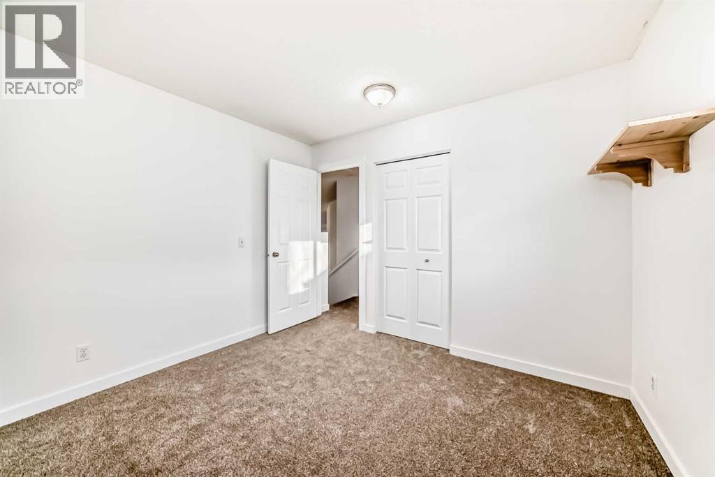 Single Family House 4 Level for Sale in  Shawbrooke Road SW Shawnessy Calgary 