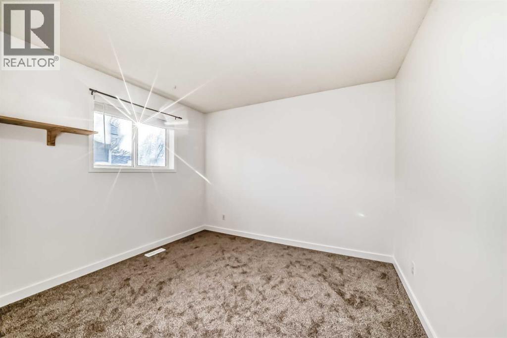 Single Family House 4 Level for Sale in  Shawbrooke Road SW Shawnessy Calgary 